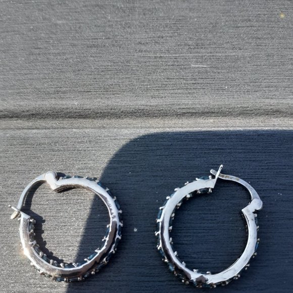 ROSS SIMONS JEWELRY Jewelry - ROSS SIMONS STERLING SILVER AQUAMARINE HOOP EAR